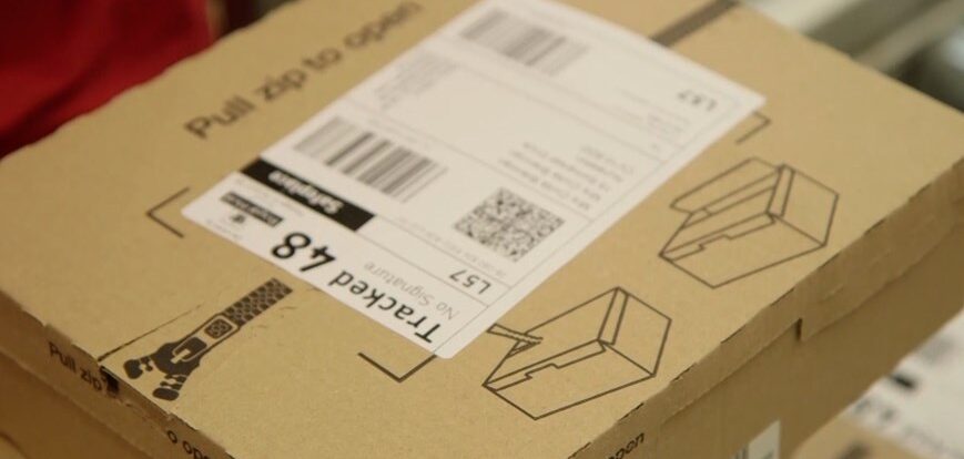 Royal Mail tracked 48 parcel