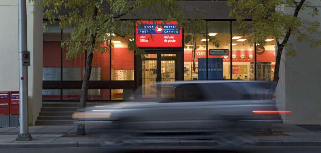 Canada Post records C$107m loss for Q1 2023