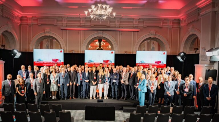 Business diversification and cross-border collaboration key to postal industry success Business diversification and cross-border collaboration key to postal industry success