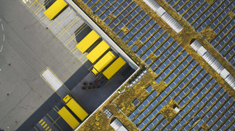 Austrian Post's first photovoltaic system was put into operation on the roof of the Vienna Letter Logistics Center.