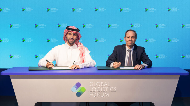L-R: Mohammed Almajdouie, chairman, CEVA Almajdouie Logistics, and Olivier Storch, deputy CEO, CEVA Logistics, at the signing ceremony during the inaugural Global Logistics Forum in Riyadh