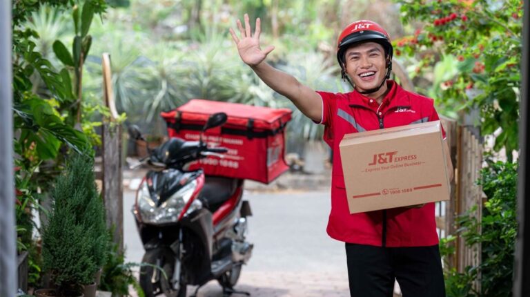 J&T Express handles 100 million parcels in a single day.