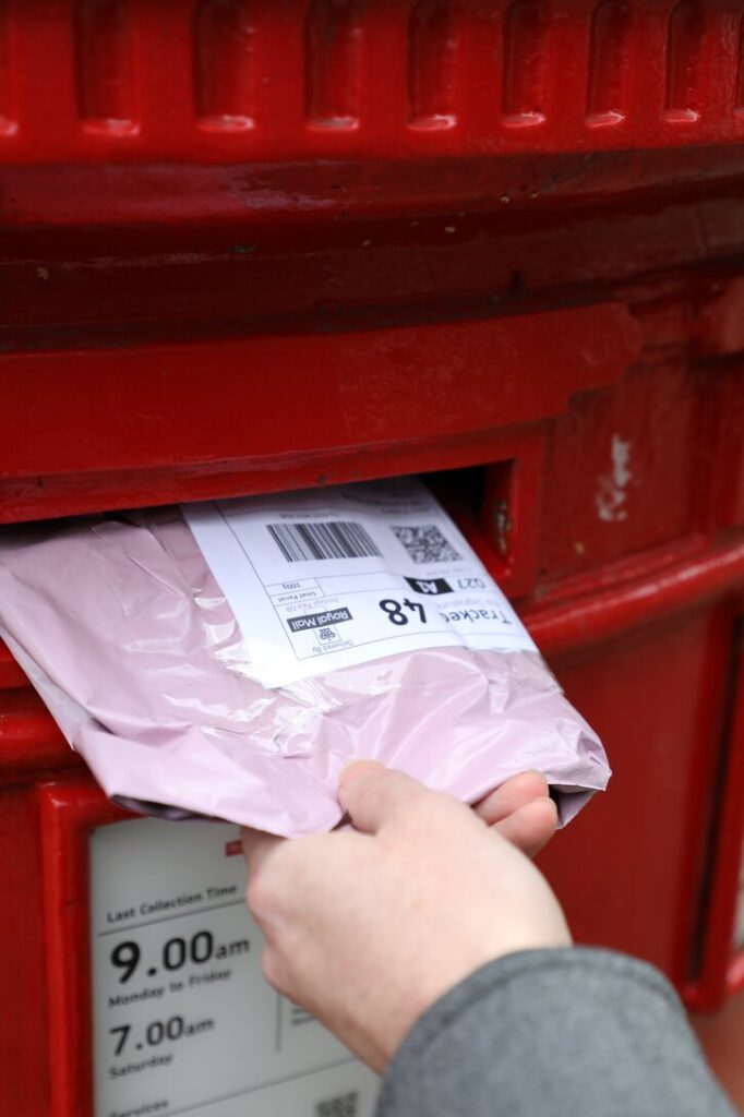 Royal Mail offers parcel proof of posting at 115,000 postboxes