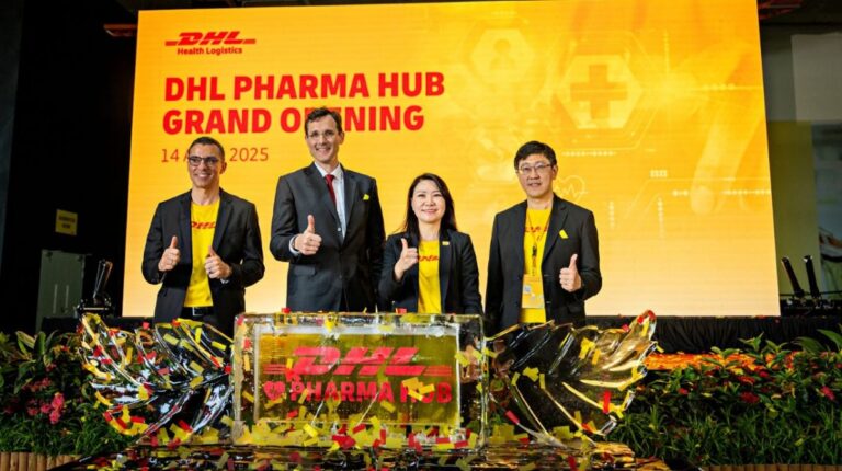 (L-R): Javier Bilbao, CEO, DHL Supply Chain APAC; Tobias Meyer, CEO, DHL Group; Eunis Hew, managing director, DHL Supply Chain Singapore; and Edwin Wong, CEO, DHL Supply Chain Southeast Asia, at the opening of the Pharma Hub in Singapore.