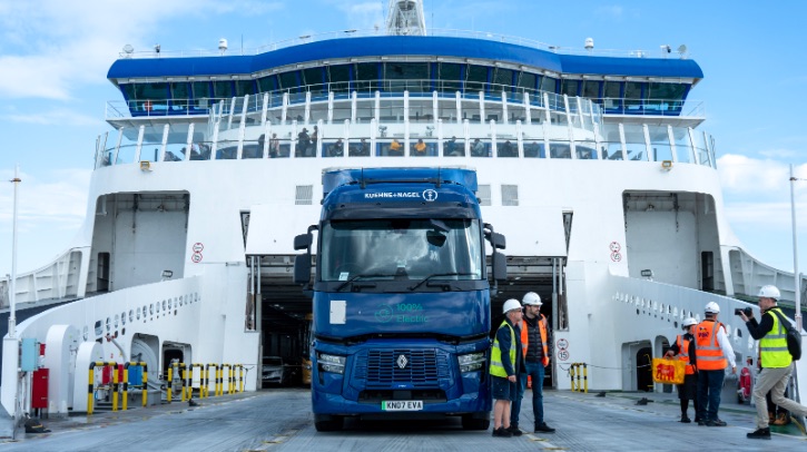 The first heavy-duty electric truck drives off P&O Ferries' hybrid ferry.