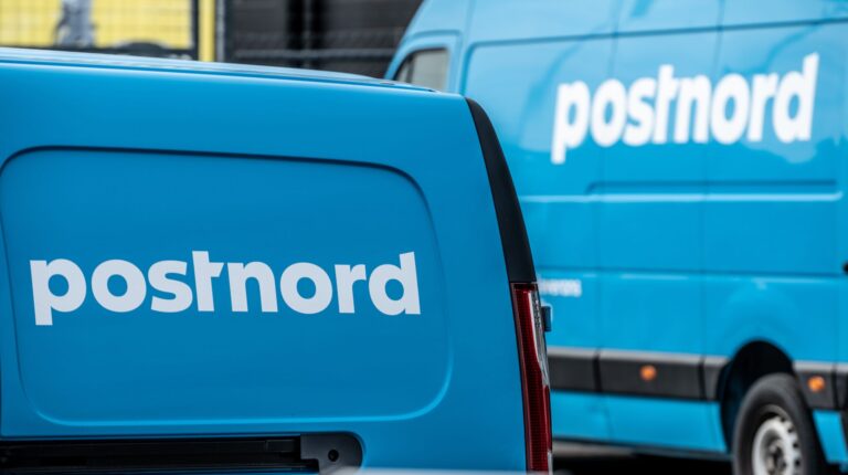 Apotea and PostNord expand emission-free transport partnership.